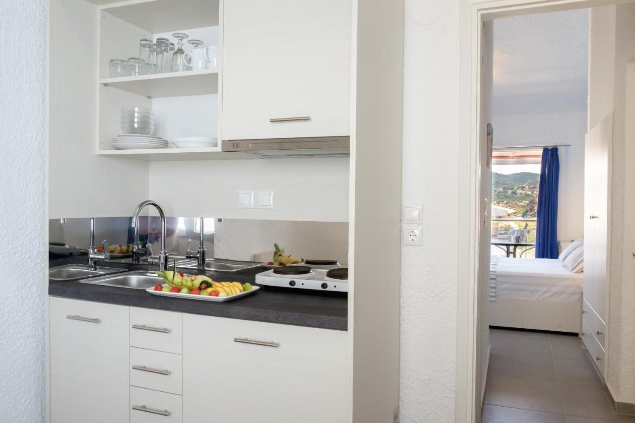 Blue Senses Apartments Sarti Dış mekan fotoğraf